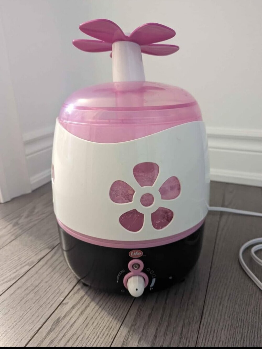 Pink & White Kids Humidifier - Gentle Nursery Mist - Like New